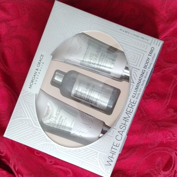 Morgan & Grace White Cashmere Illuminating Body Trio - Picture 2 of 2